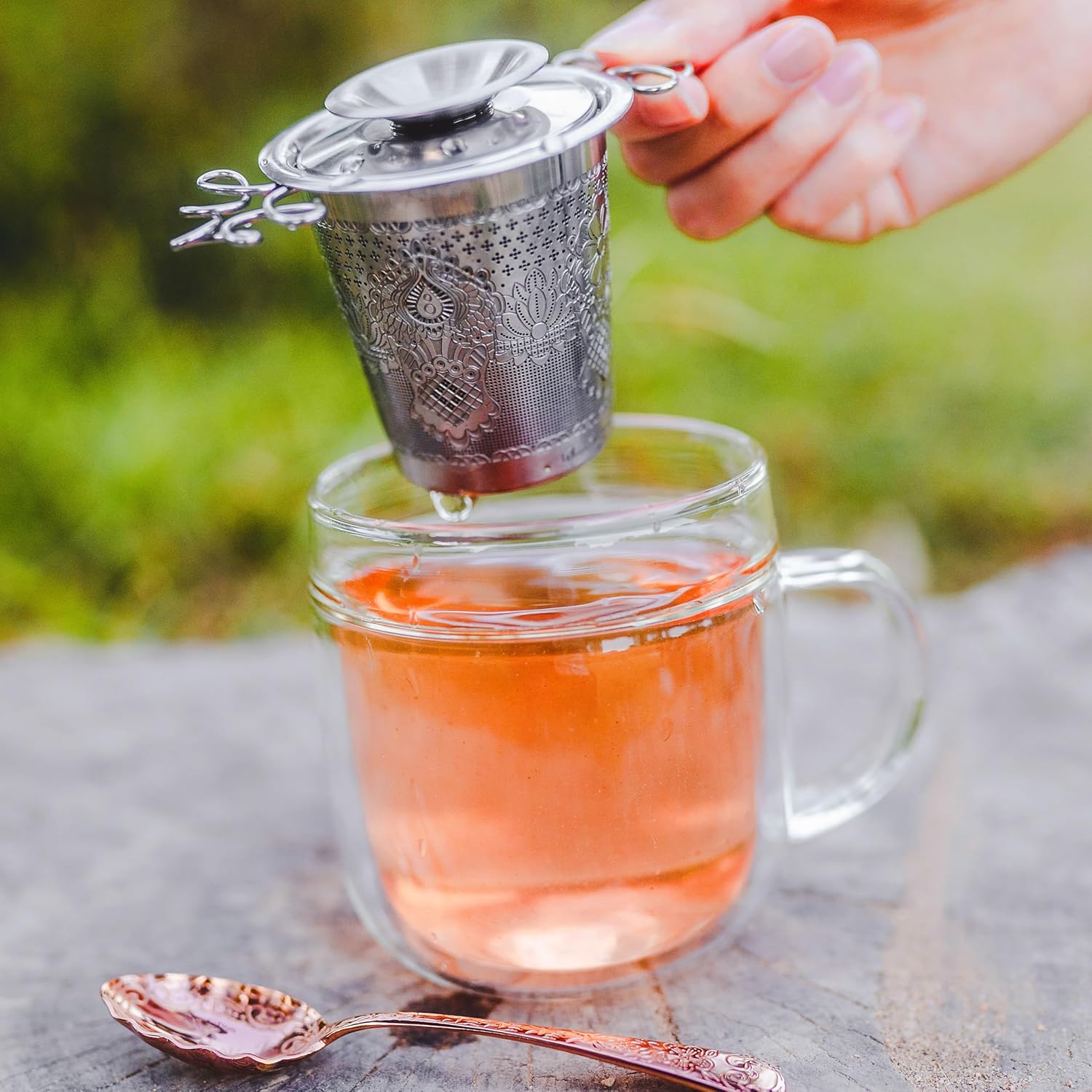 Luxury Tea Strainer Basket Gift Set - Gold Plated Infuser with Engraved Floral Motifs, Crystal Accent Chain for Loose Leaf Tea, Fine Mesh Filter & Ergonomic Handle - Image 3
