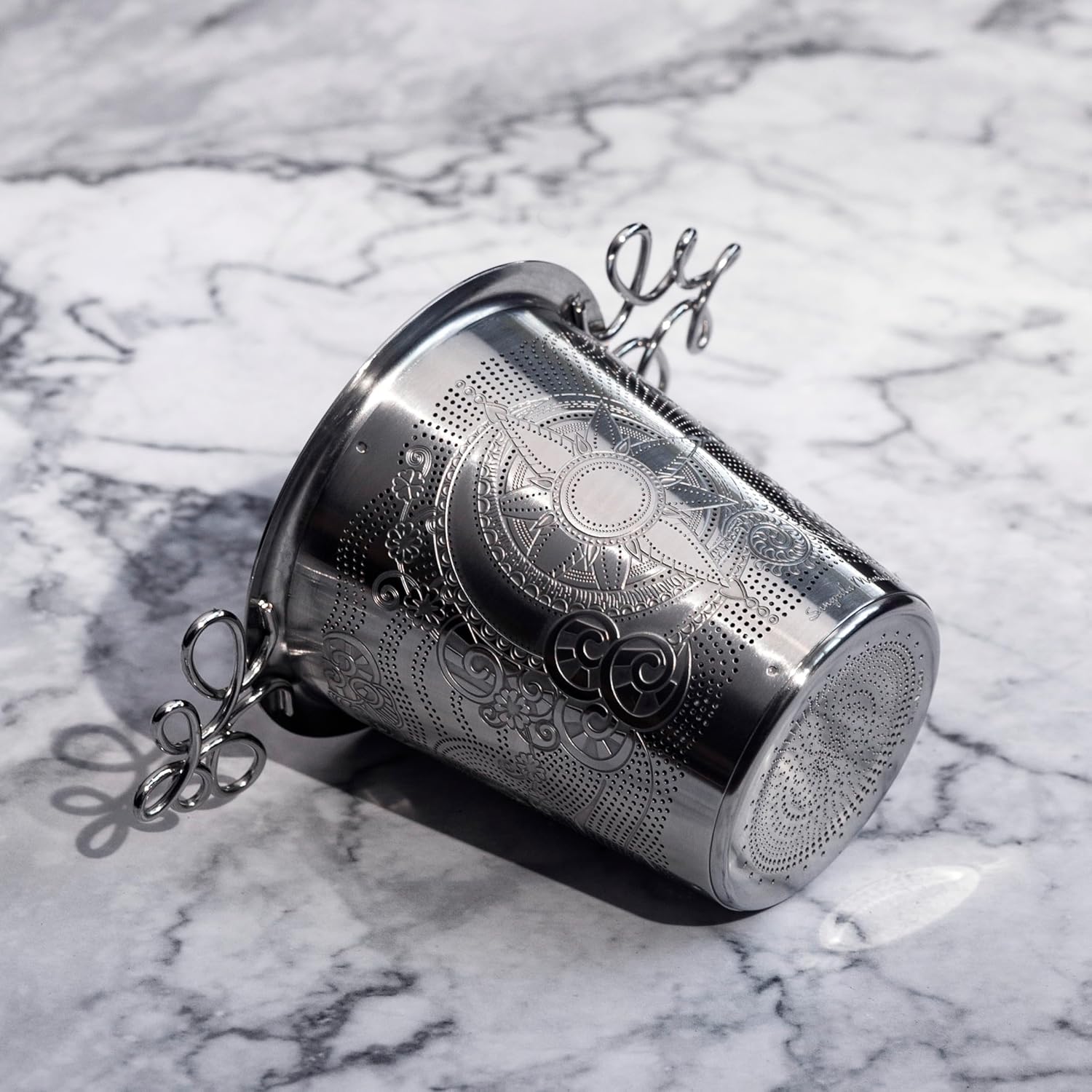 Luxury Tea Strainer Basket Gift Set - Gold Plated Infuser with Engraved Floral Motifs, Crystal Accent Chain for Loose Leaf Tea, Fine Mesh Filter & Ergonomic Handle - Image 9